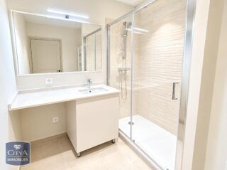  Appartement à louer 2 pièces 45 m²