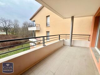  Appartement à louer 4 pièces 88 m²