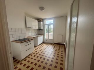  Appartement à louer 4 pièces 73 m²