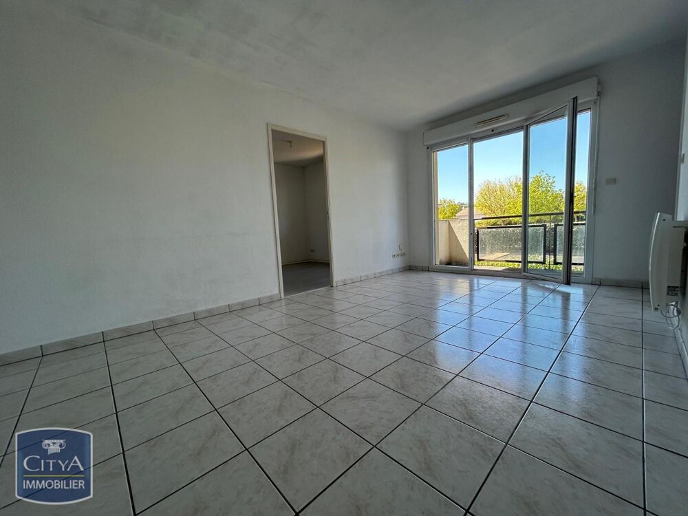 location Appartement - 2 pièce(s) - 56 m² Niort (79000)