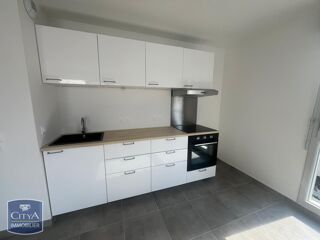 location Appartement - 3 pièce(s) - 64 m² Nimes (30900)