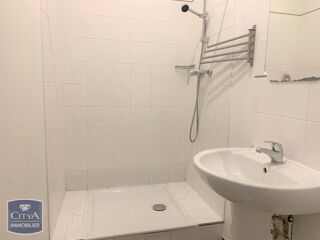  Appartement à louer 2 pièces 28 m²