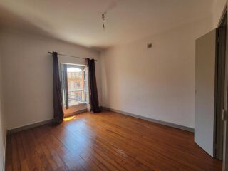  Appartement à louer 3 pièces 65 m²