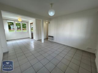  Appartement à louer 4 pièces 66 m²