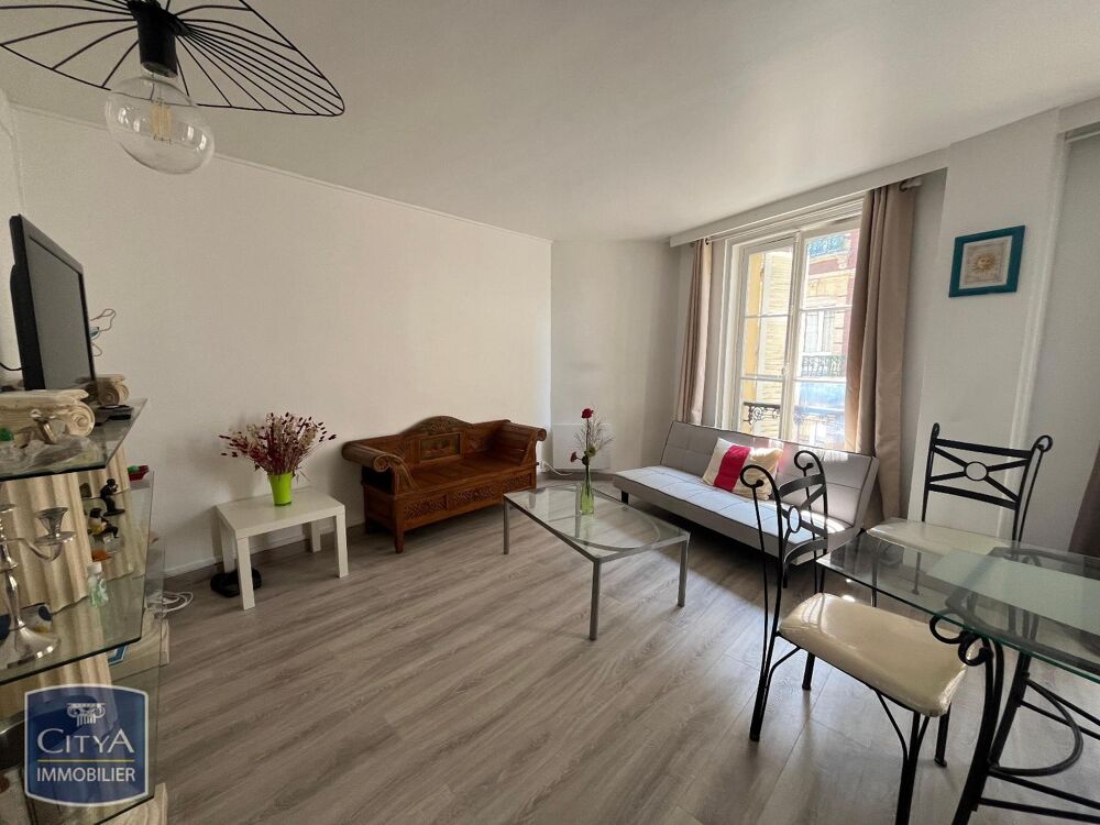 A LOUER - Magnifique appartement meublé et rénové de typ....