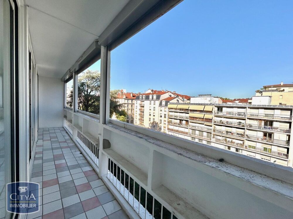 location Appartement - 3 pièce(s) - 74 m² Lyon 7