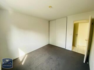  Appartement à louer 2 pièces 55 m²