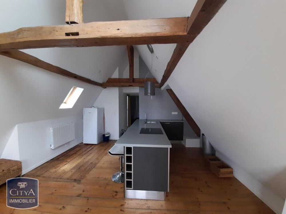 À LOUER : Appartement T3 situé à PAU, dans le code posta....