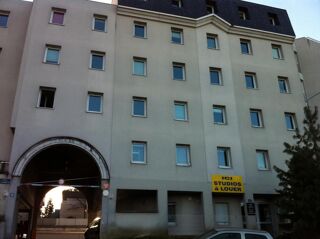  Appartement à louer 1 pièce 13 m²