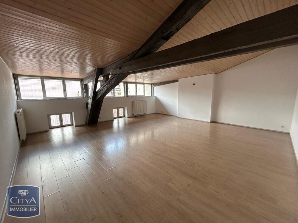 À LOUER : Citya Montchalin vous propose en location un s....
