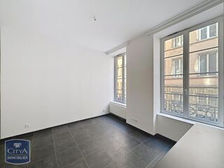  Appartement à louer 3 pièces 56 m²