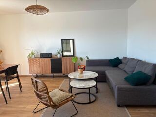 Appartement à louer 2 pièces 53 m²