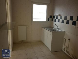  Appartement à louer 4 pièces 82 m²