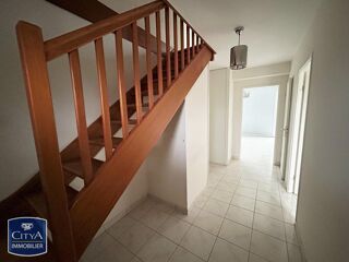  Maison à louer 5 pièces 111 m²
