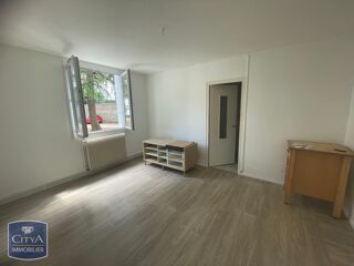  Appartement à louer 1 pièce 28 m²