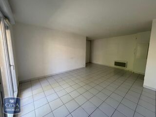  Appartement à louer 3 pièces 64 m²