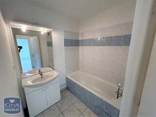  Appartement à louer 3 pièces 55 m²