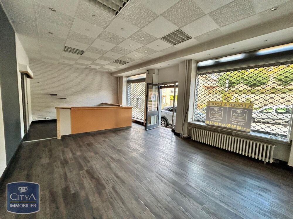   Location / Local Commercial - 68 m² 