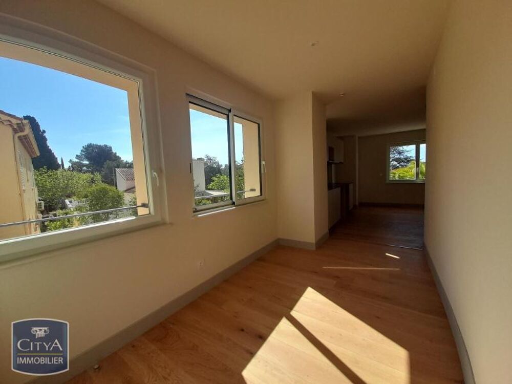 location Appartement - 4 pièce(s) - 94 m² Saint-Raphaël (83700)