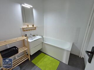 Appartement à louer 1 pièce 32 m²