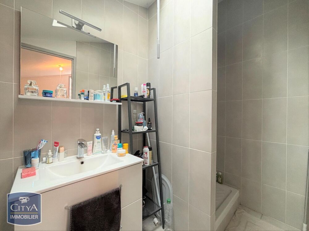 location Appartement - 3 pièce(s) - 73 m² Coutras (33230)