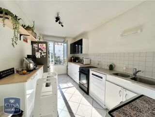  Appartement à louer 3 pièces 69 m²