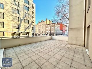  Appartement � louer 5 pi�ces 108 m�