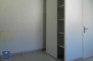  Appartement à louer 4 pièces 75 m²