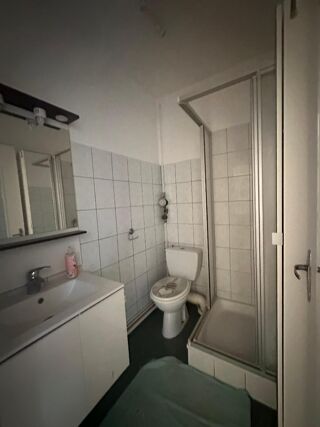  Appartement à louer 2 pièces 32 m²