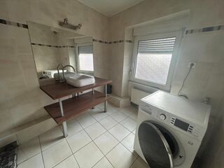  Appartement à louer 3 pièces 63 m²