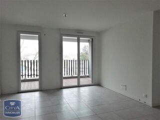  Appartement à louer 3 pièces 56 m²