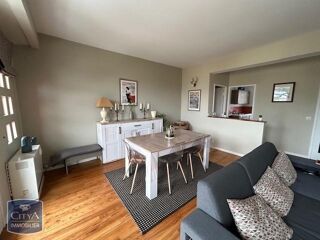  Appartement à louer 3 pièces 86 m²