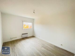  Appartement à louer 2 pièces 32 m²
