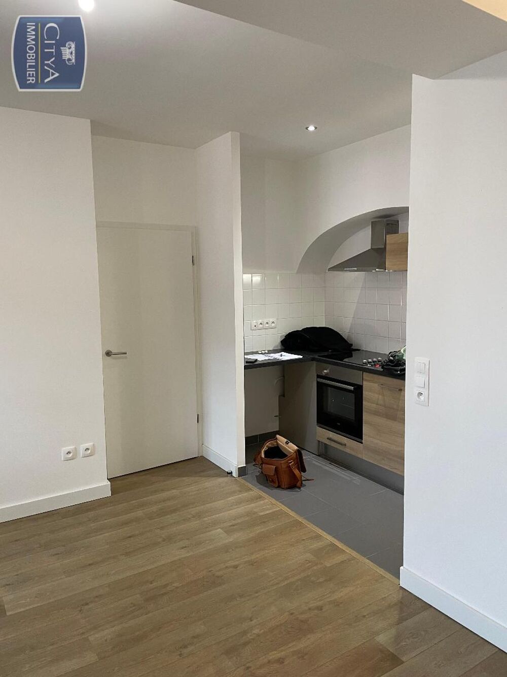 À LOUER : Charmant appartement à découvrir dans un cadre....