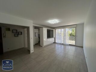  Appartement à louer 3 pièces 63 m²