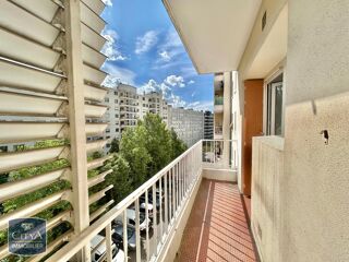  Appartement à louer 4 pièces 96 m²