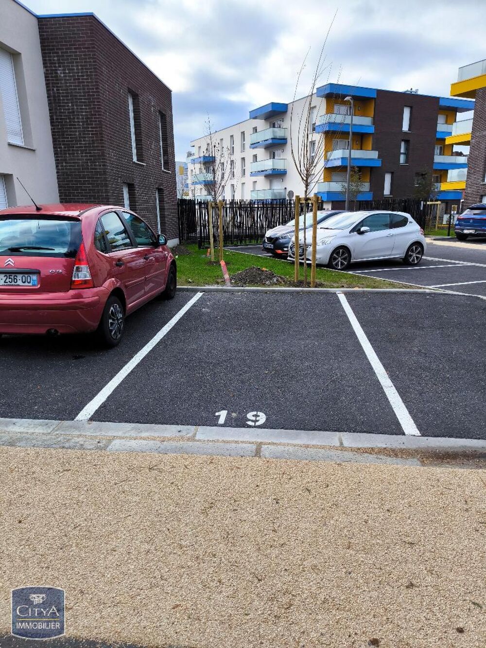 location Parking / Garage Seclin (59113)