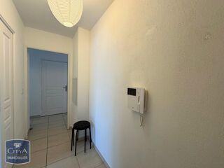  Appartement à louer 3 pièces 57 m²