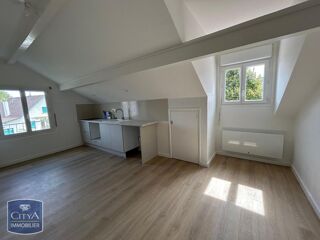  Appartement à louer 4 pièces 99 m²