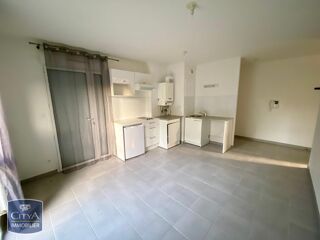  Appartement à louer 2 pièces 42 m²