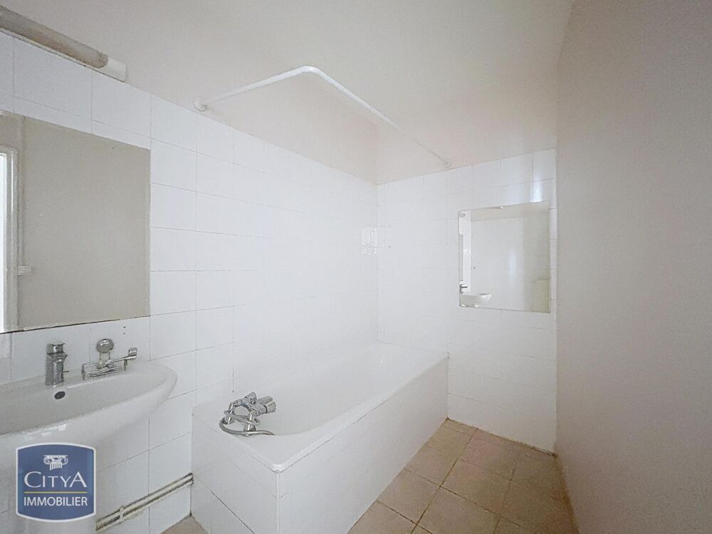 location Appartement - 3 pièce(s) - 69 m² Lyon 3