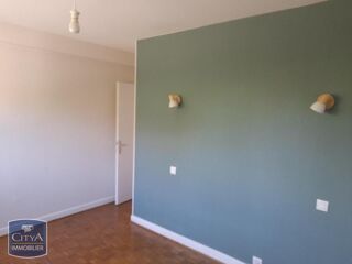  Appartement à louer 3 pièces 65 m²