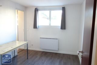  Appartement à louer 4 pièces 70 m²