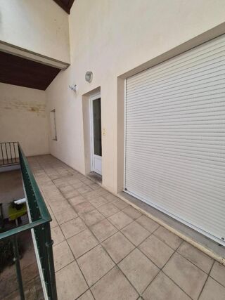  Appartement à louer 2 pièces 33 m²