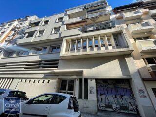  Parking / Garage � louer 