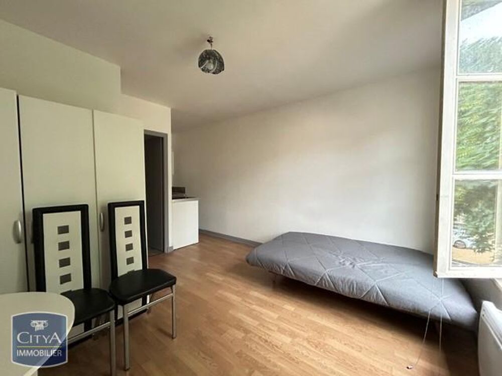 APPARTEMENT UNE PIECE MEUBLE - PROCHE DU COLLEGE HENRI I....