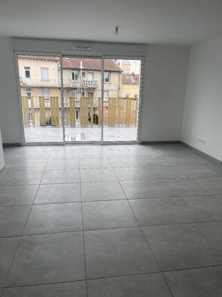  Appartement à louer 3 pièces 55 m²