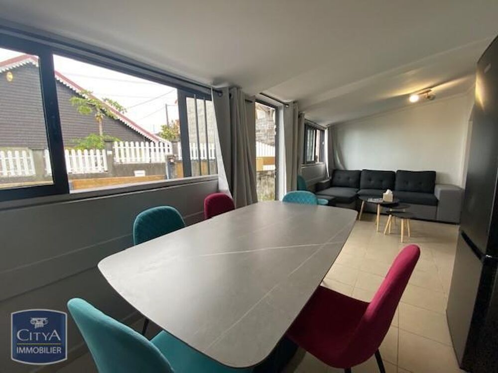 À LOUER : Charmante maison T3 située à Petite Île, dans ....