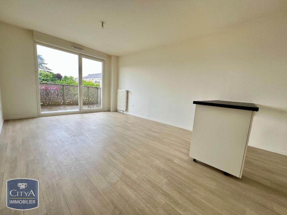 À LOUER : Découvrez cet appartement récent T2 situé à Co....