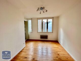  Appartement à louer 4 pièces 65 m²